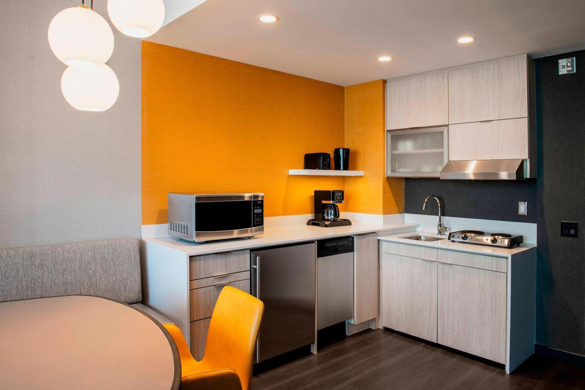 Residence Inn By Marriott Calgary Downtown/Beltline District Esterno foto