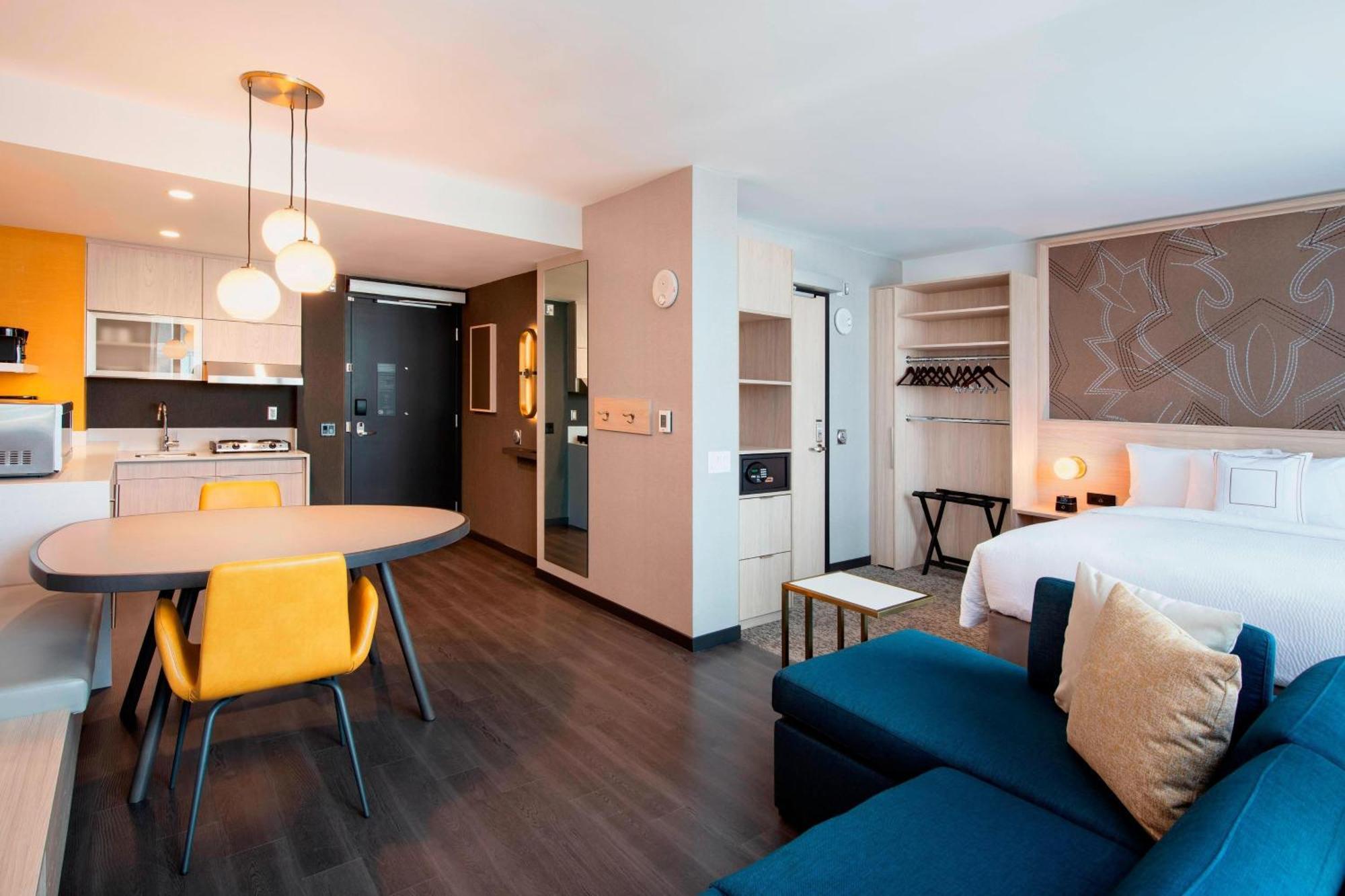 Residence Inn By Marriott Calgary Downtown/Beltline District Esterno foto